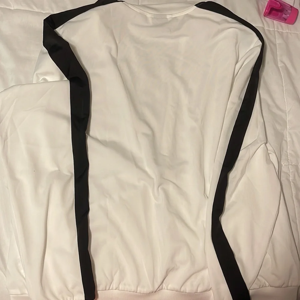 Puma - Picture 2 of 3